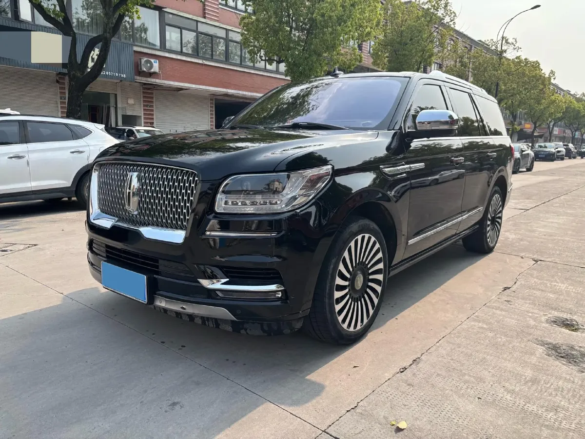 2019 Lincoln Navigator 3.5T 388HP V6 10AT,autocango,china used car exporter,china ev exporter,chinese used car exporter,chinese used ev exporter