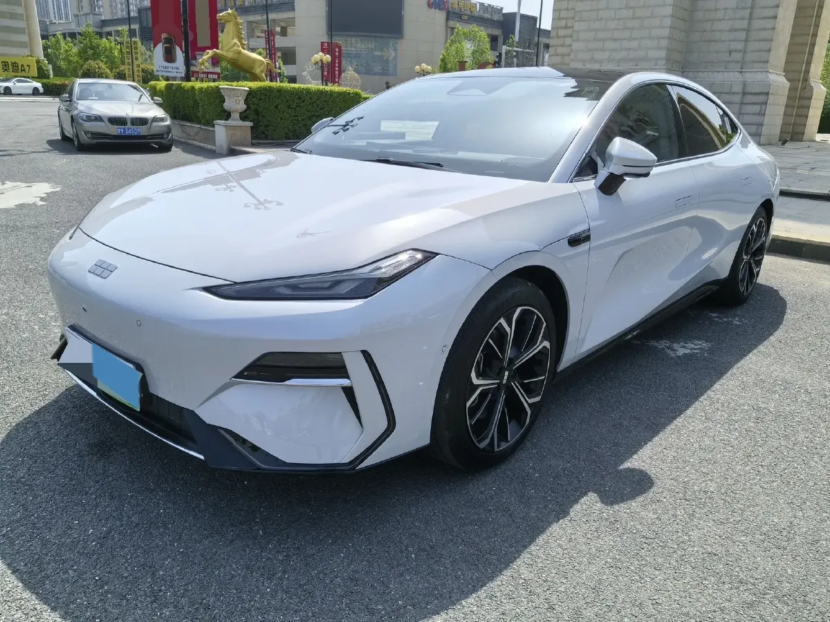 2025 Geely Galaxy E8 BEV 76KWH,autocango,china used car exporter,china ev exporter,chinese used car exporter,chinese used ev exporter