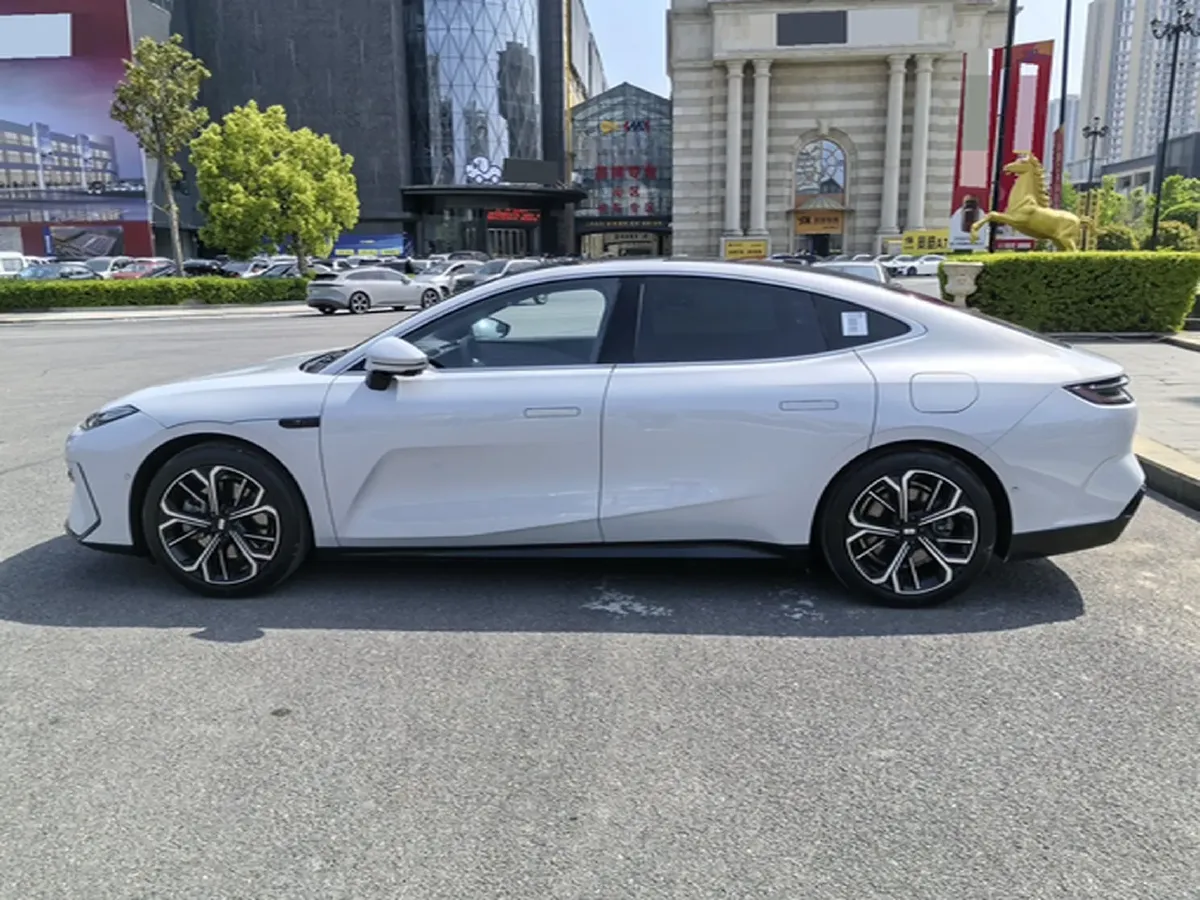 2025 Geely Galaxy E8 BEV 76KWH,autocango,china used car exporter,china ev exporter,chinese used car exporter,chinese used ev exporter