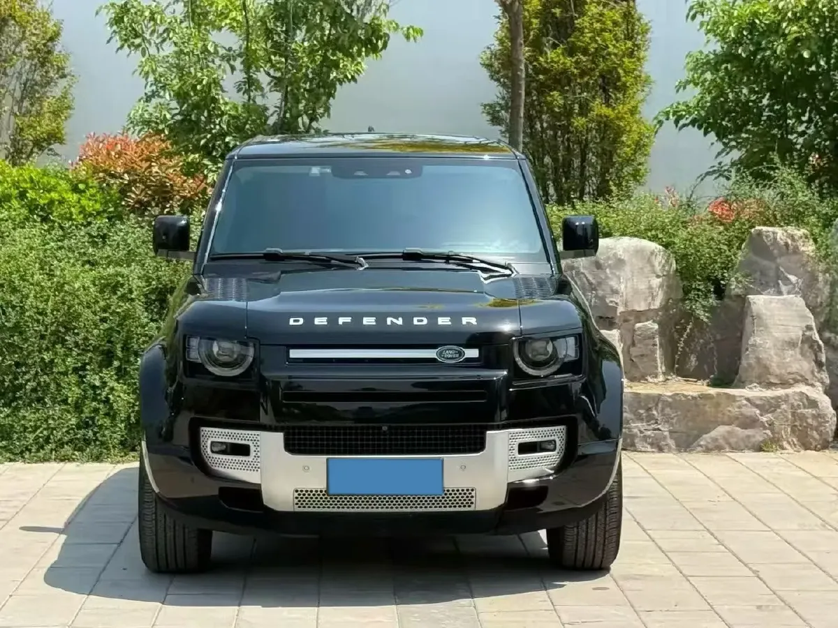 2023 Land Rover Defender 3.0T 400HP L6 8AT,autocango,china used car exporter,china ev exporter,chinese used car exporter,chinese used ev exporter