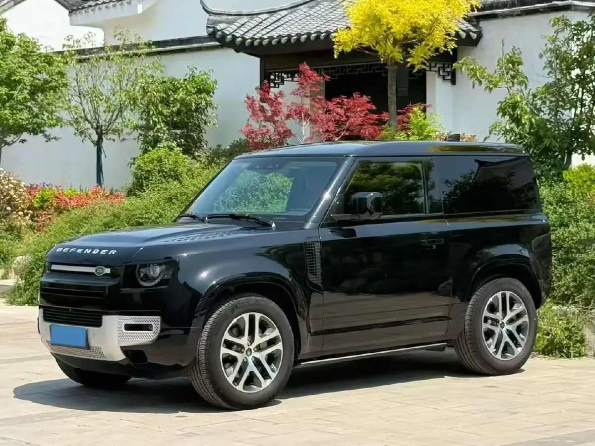 2023 Land Rover Defender 3.0T 400HP L6 8AT,autocango,china used car exporter,china ev exporter,chinese used car exporter,chinese used ev exporter