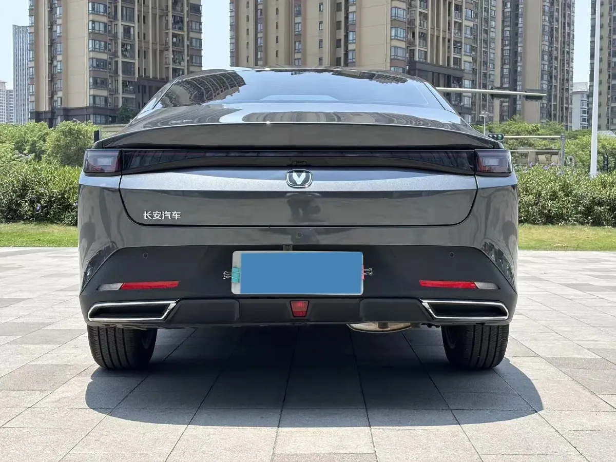 2025 ChangAn Eado 1.5T 192HP L4 7DCT,autocango,china used car exporter,china ev exporter,chinese used car exporter,chinese used ev exporter