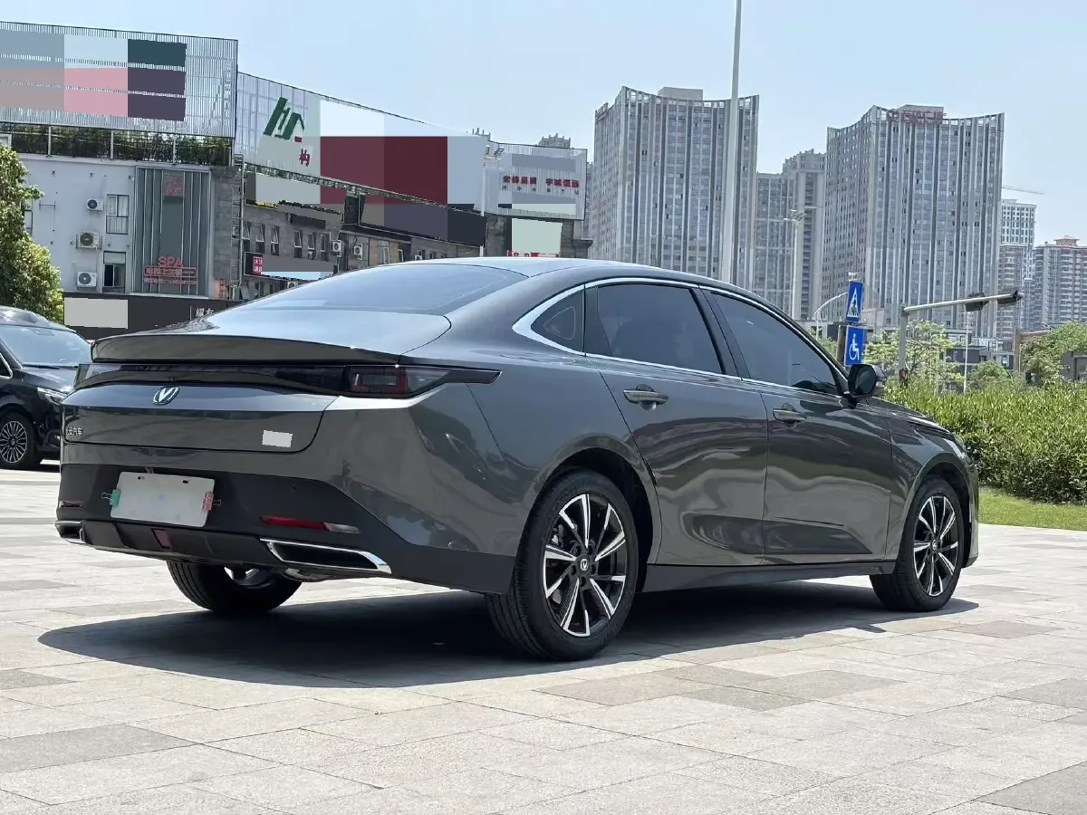 2025 ChangAn Eado 1.5T 192HP L4 7DCT,autocango,china used car exporter,china ev exporter,chinese used car exporter,chinese used ev exporter