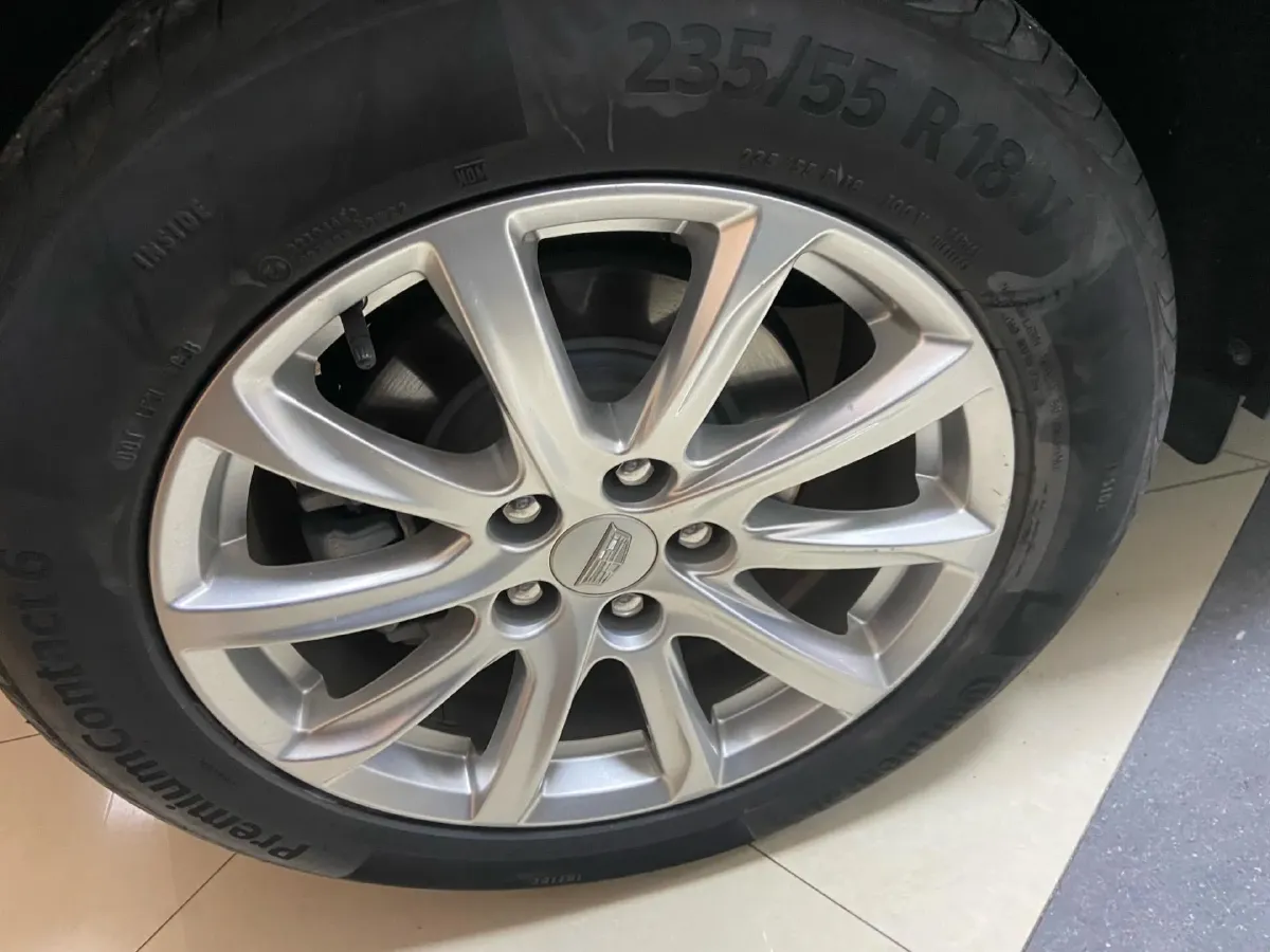 2021 Cadillac XT4 2.0T 237HP L4 9AT,autocango,china used car exporter,china ev exporter,chinese used car exporter,chinese used ev exporter