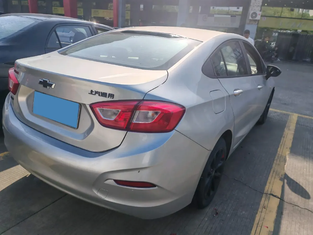 2018 Chevrolet Cruze 1.5L 114HP L4 6AT,autocango,china used car exporter,china ev exporter,chinese used car exporter,chinese used ev exporter