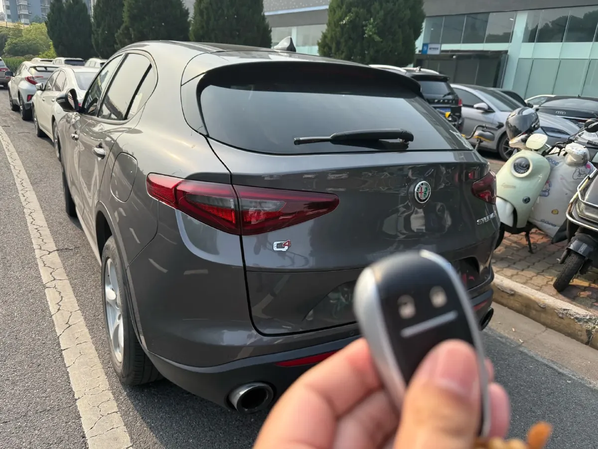 2017 Lexus NX 2.0T 238HP L4 6AT,autocango,china used car exporter,china ev exporter,chinese used car exporter,chinese used ev exporter