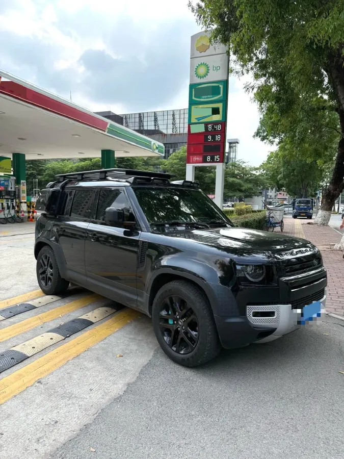 2024 Land Rover Defender 3.0T 400HP L6 8AT,autocango,china used car exporter,china ev exporter,chinese used car exporter,chinese used ev exporter