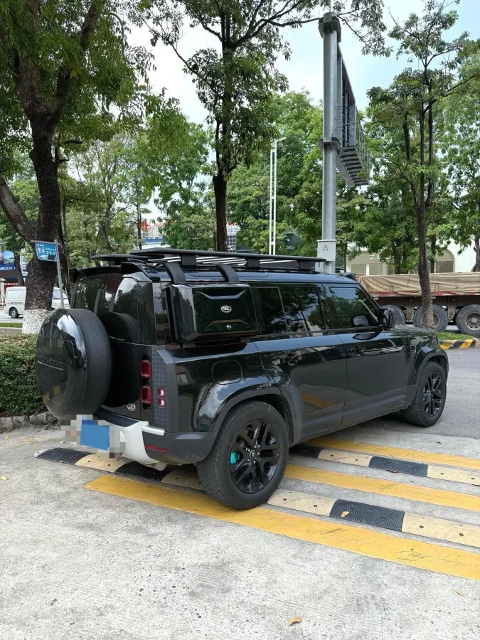 2024 Land Rover Defender 3.0T 400HP L6 8AT,autocango,china used car exporter,china ev exporter,chinese used car exporter,chinese used ev exporter