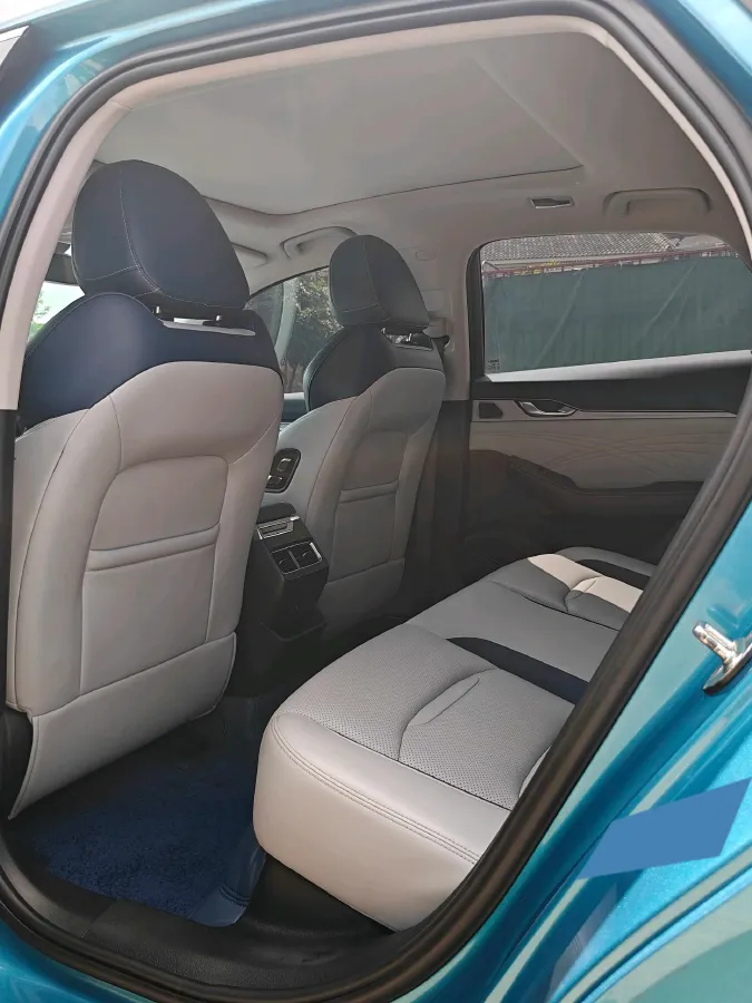 2021 Geely Preface 2.0T 190HP L4 7DCT,autocango,china used car exporter,china ev exporter,chinese used car exporter,chinese used ev exporter