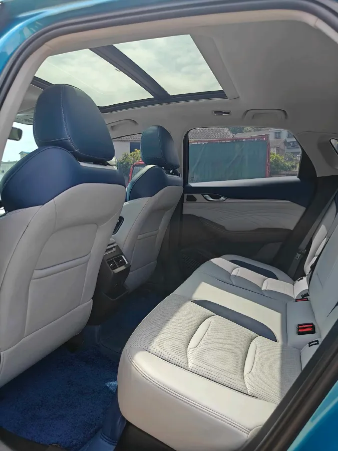 2021 Geely Preface 2.0T 190HP L4 7DCT,autocango,china used car exporter,china ev exporter,chinese used car exporter,chinese used ev exporter