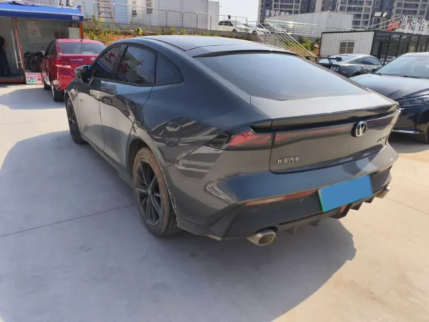 2023 ChangAn UNI-V iDD 1.5T 170HP L4 6TCT PHEV 18.4KWH,autocango,china used car exporter,china ev exporter,chinese used car exporter,chinese used ev exporter