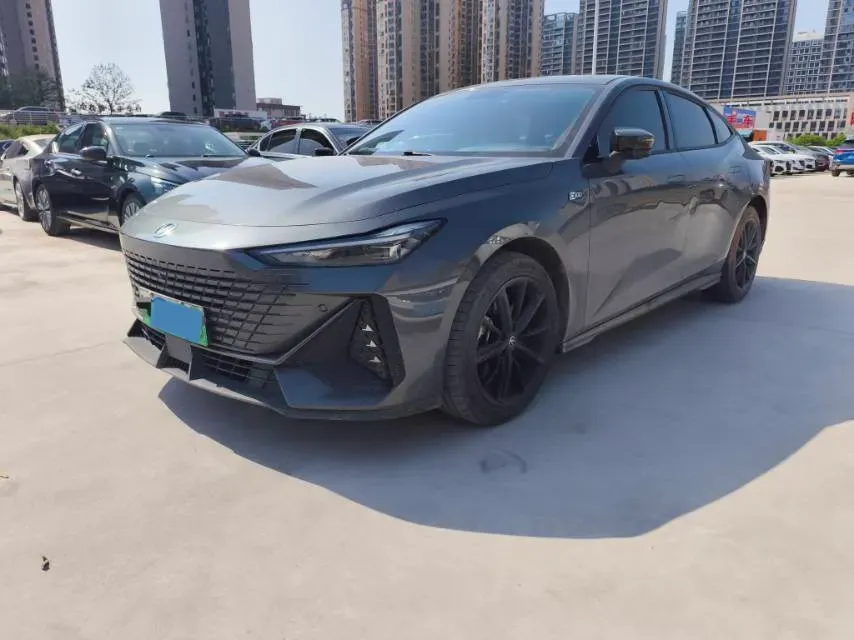 2023 ChangAn UNI-V iDD 1.5T 170HP L4 6TCT PHEV 18.4KWH,autocango,china used car exporter,china ev exporter,chinese used car exporter,chinese used ev exporter