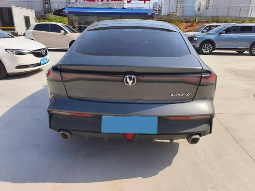 2023 ChangAn UNI-V iDD 1.5T 170HP L4 6TCT PHEV 18.4KWH,autocango,china used car exporter,china ev exporter,chinese used car exporter,chinese used ev exporter