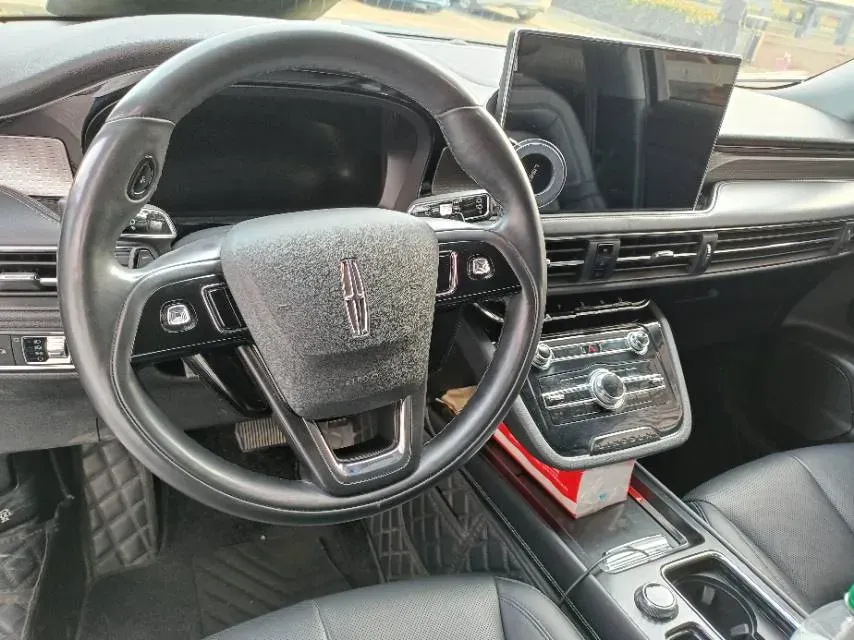 2022 Lincoln Corsair 2.0T 245HP L4 8AT,autocango,china used car exporter,china ev exporter,chinese used car exporter,chinese used ev exporter