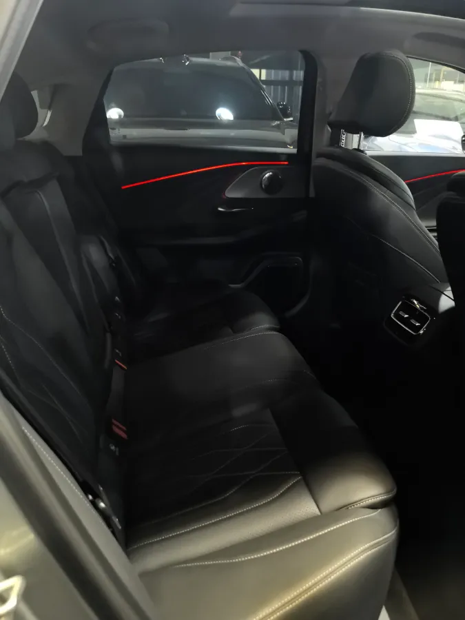 2025 Chery Arrizo 8 1.6T 197HP L4 7DCT,autocango,china used car exporter,china ev exporter,chinese used car exporter,chinese used ev exporter