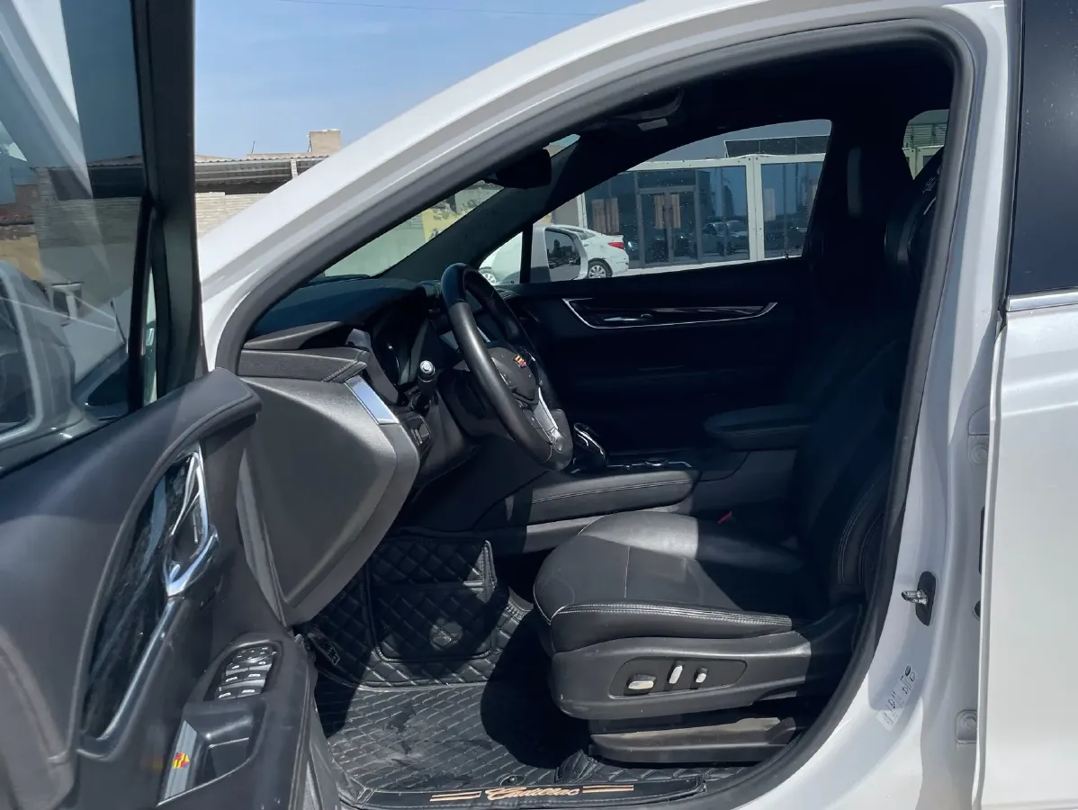 2020 Cadillac XT5 2.0T 241HP L4 9AT,autocango,china used car exporter,china ev exporter,chinese used car exporter,chinese used ev exporter