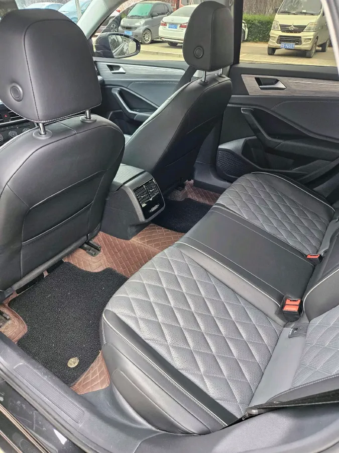 2025 Volkswagen Sagitar 1.5T 160HP L4 7DCT,autocango,china used car exporter,china ev exporter,chinese used car exporter,chinese used ev exporter