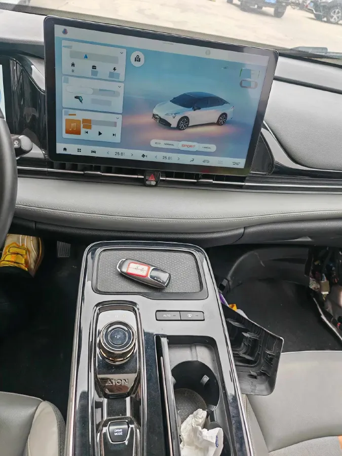 2022 ChangAn Oshan Z6 1.5T 170HP L4 6TCT PHEV 28.4KWH,autocango,china used car exporter,china ev exporter,chinese used car exporter,chinese used ev exporter