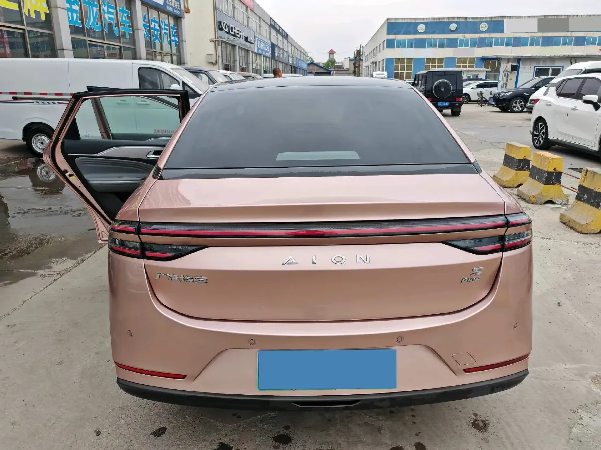 2022 ChangAn Oshan Z6 1.5T 170HP L4 6TCT PHEV 28.4KWH,autocango,china used car exporter,china ev exporter,chinese used car exporter,chinese used ev exporter