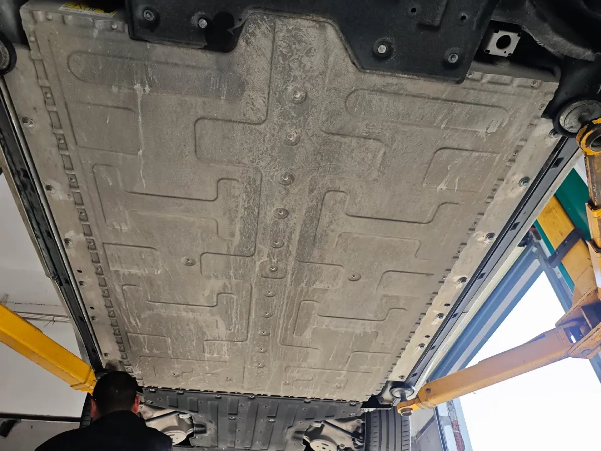 2025 DongFeng eπ eπ008 BEV 82.28KWH,autocango,china used car exporter,china ev exporter,chinese used car exporter,chinese used ev exporter