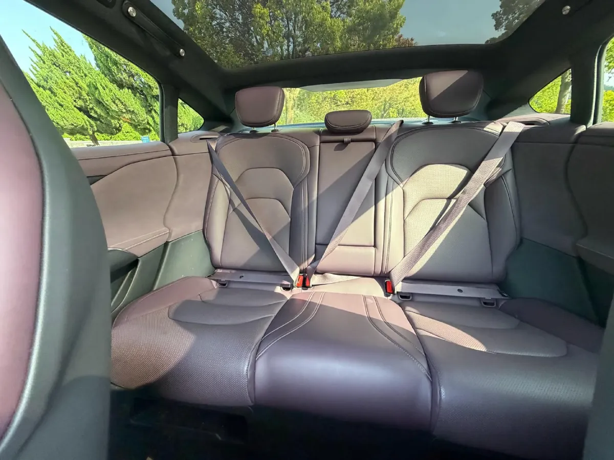 2024 MI SU7 BEV 73.6KWH,autocango,china used car exporter,china ev exporter,chinese used car exporter,chinese used ev exporter