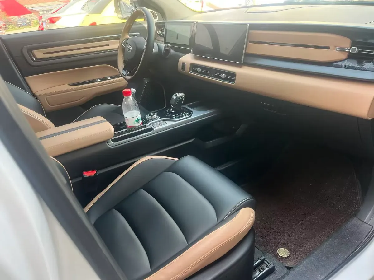 2023 Geely ICON 1.5T 181HP L4 7DCT,autocango,china used car exporter,china ev exporter,chinese used car exporter,chinese used ev exporter