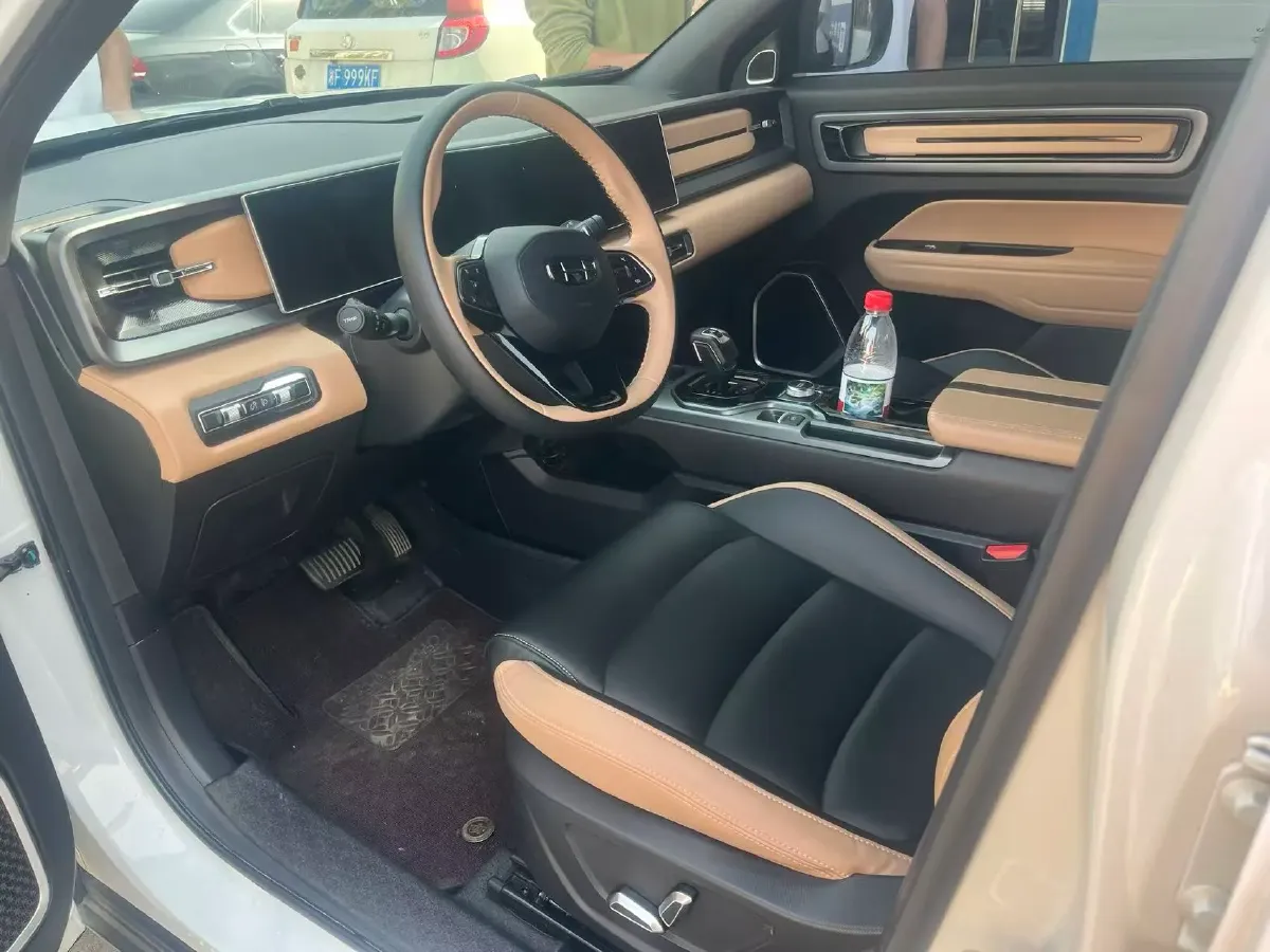 2023 Geely ICON 1.5T 181HP L4 7DCT,autocango,china used car exporter,china ev exporter,chinese used car exporter,chinese used ev exporter