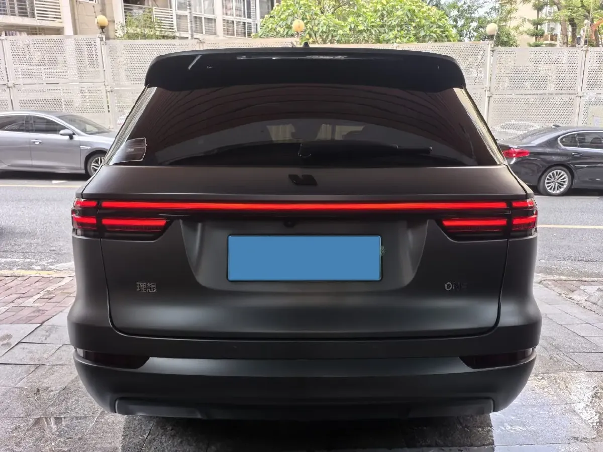 2021 Li ONE Range Extended 131HP REEV 40.5KWH,autocango,china used car exporter,china ev exporter,chinese used car exporter,chinese used ev exporter