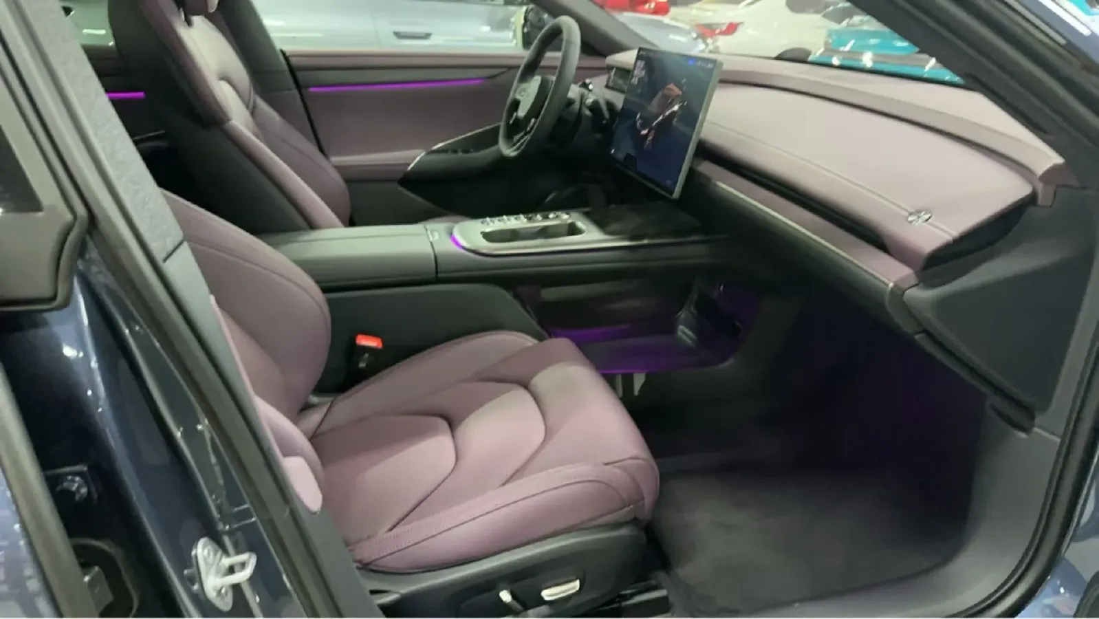 2024 MI SU7 BEV 94.3KWH,autocango,china used car exporter,china ev exporter,chinese used car exporter,chinese used ev exporter