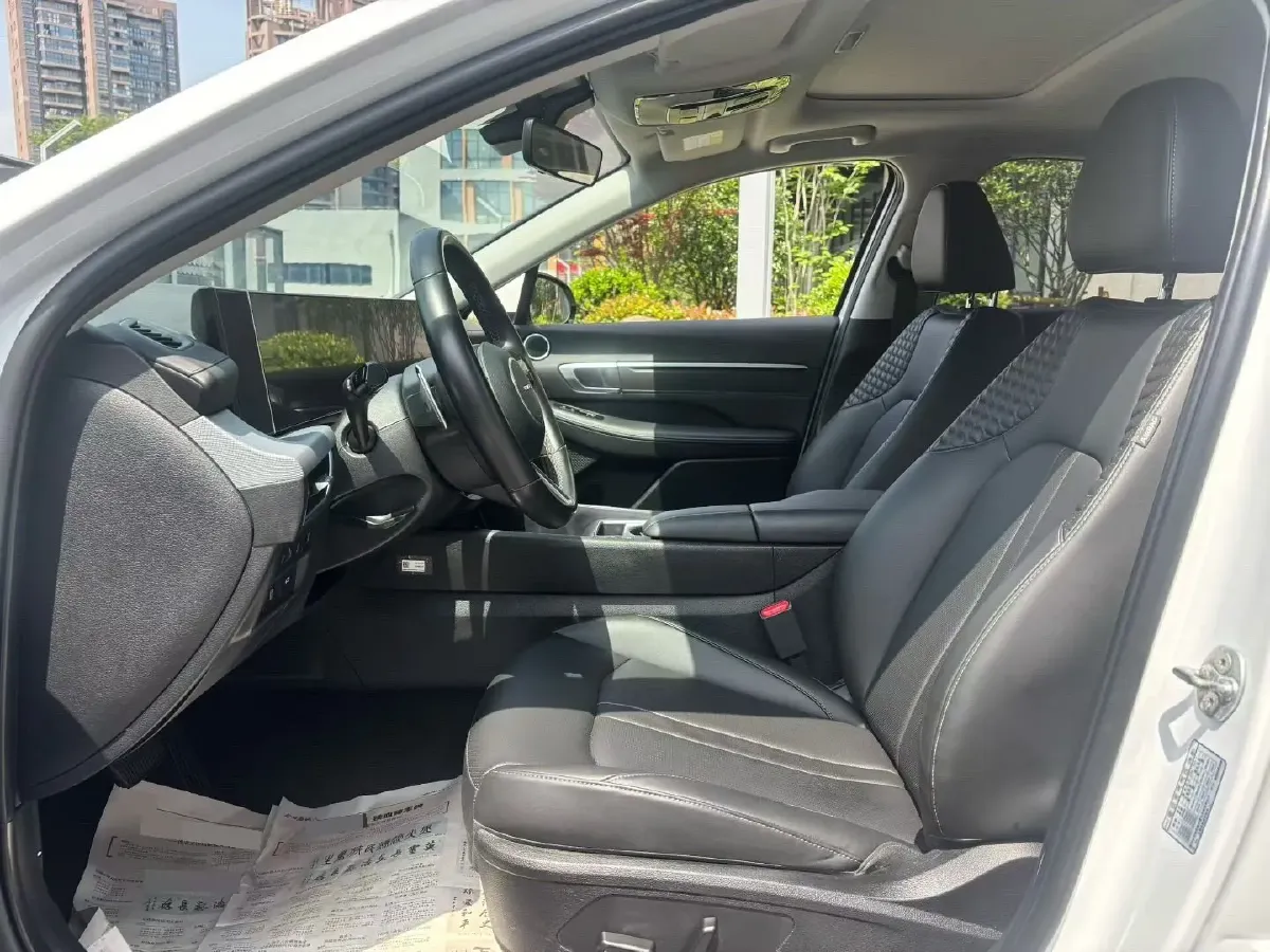 2024 Hyundai Sonata 1.5T 170HP L4 8AT,autocango,china used car exporter,china ev exporter,chinese used car exporter,chinese used ev exporter