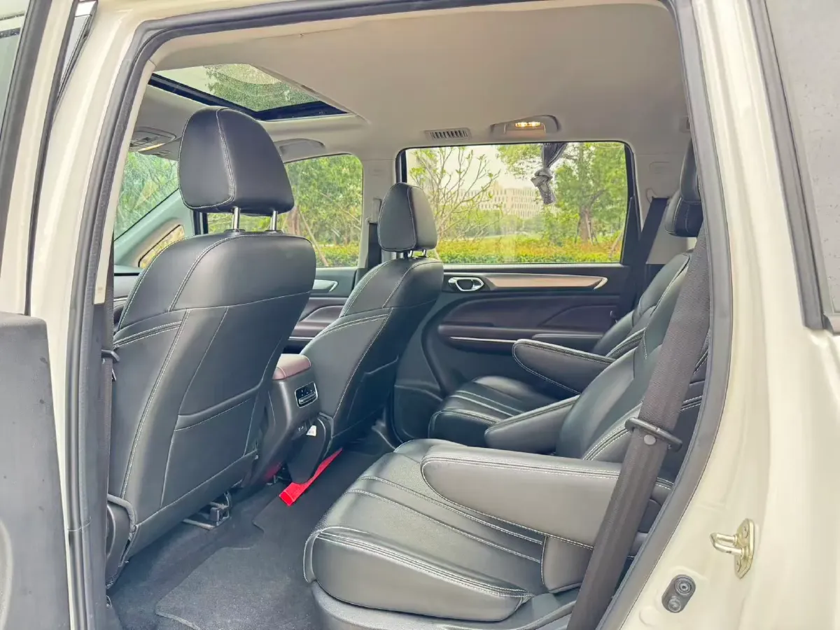 2021 GAC Trumpchi M6 1.5T 169HP L4 7DCT,autocango,china used car exporter,china ev exporter,chinese used car exporter,chinese used ev exporter