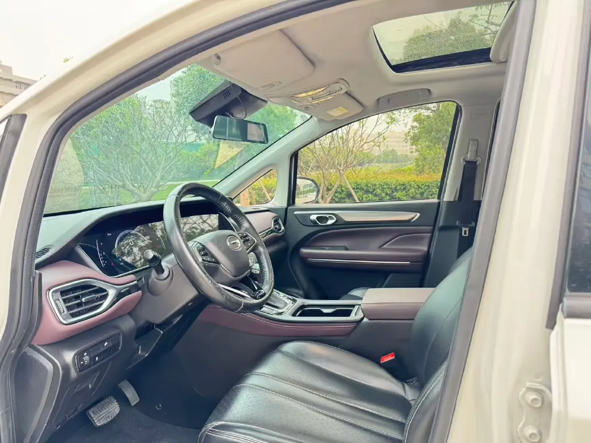 2021 GAC Trumpchi M6 1.5T 169HP L4 7DCT,autocango,china used car exporter,china ev exporter,chinese used car exporter,chinese used ev exporter