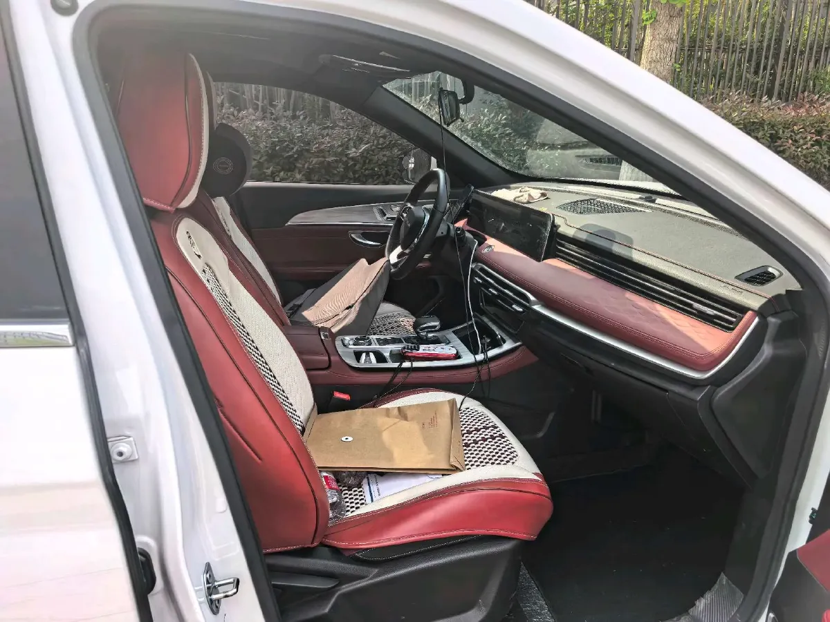 2021 Jetour X70 Plus 1.6T 197HP L4 7DCT,autocango,china used car exporter,china ev exporter,chinese used car exporter,chinese used ev exporter