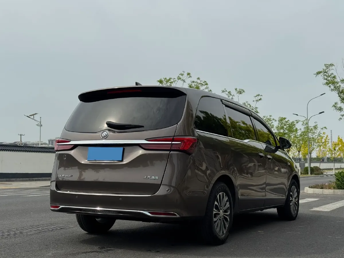 2022 Buick GL8 2.0T 237HP L4 9AT,autocango,china used car exporter,china ev exporter,chinese used car exporter,chinese used ev exporter