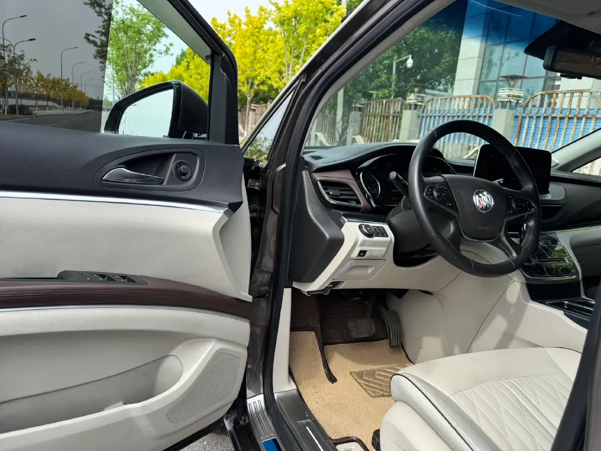 2022 Buick GL8 2.0T 237HP L4 9AT,autocango,china used car exporter,china ev exporter,chinese used car exporter,chinese used ev exporter