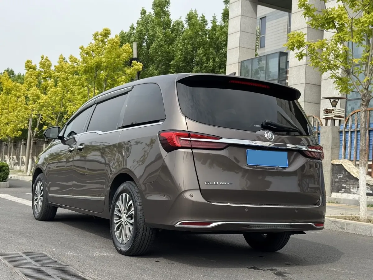 2022 Buick GL8 2.0T 237HP L4 9AT,autocango,china used car exporter,china ev exporter,chinese used car exporter,chinese used ev exporter