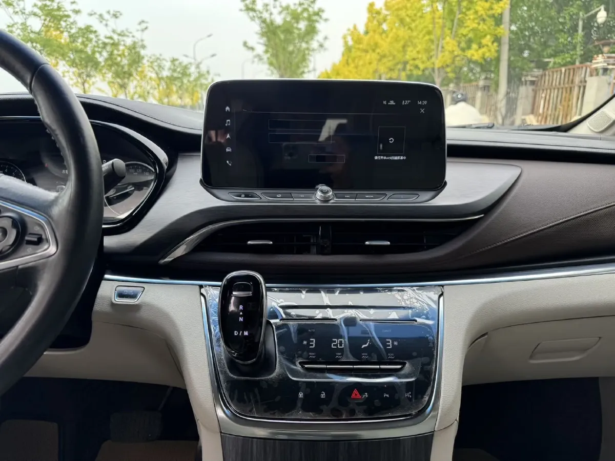 2022 Buick GL8 2.0T 237HP L4 9AT,autocango,china used car exporter,china ev exporter,chinese used car exporter,chinese used ev exporter