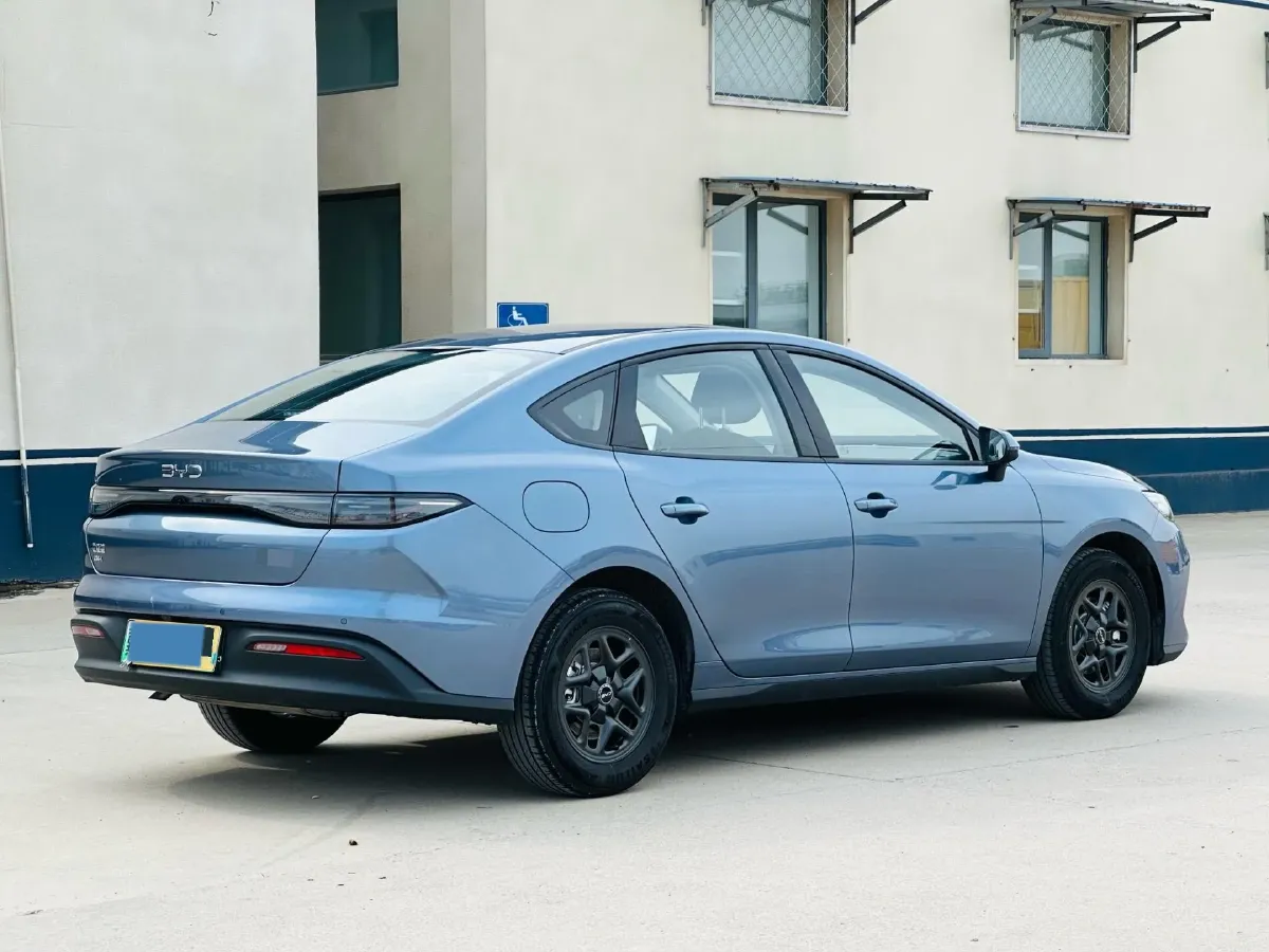 2025 BYD Seal05 DM-i 1.5L 101HP L4 E-CVT PHEV 7.68KWH,autocango,china used car exporter,china ev exporter,chinese used car exporter,chinese used ev exporter