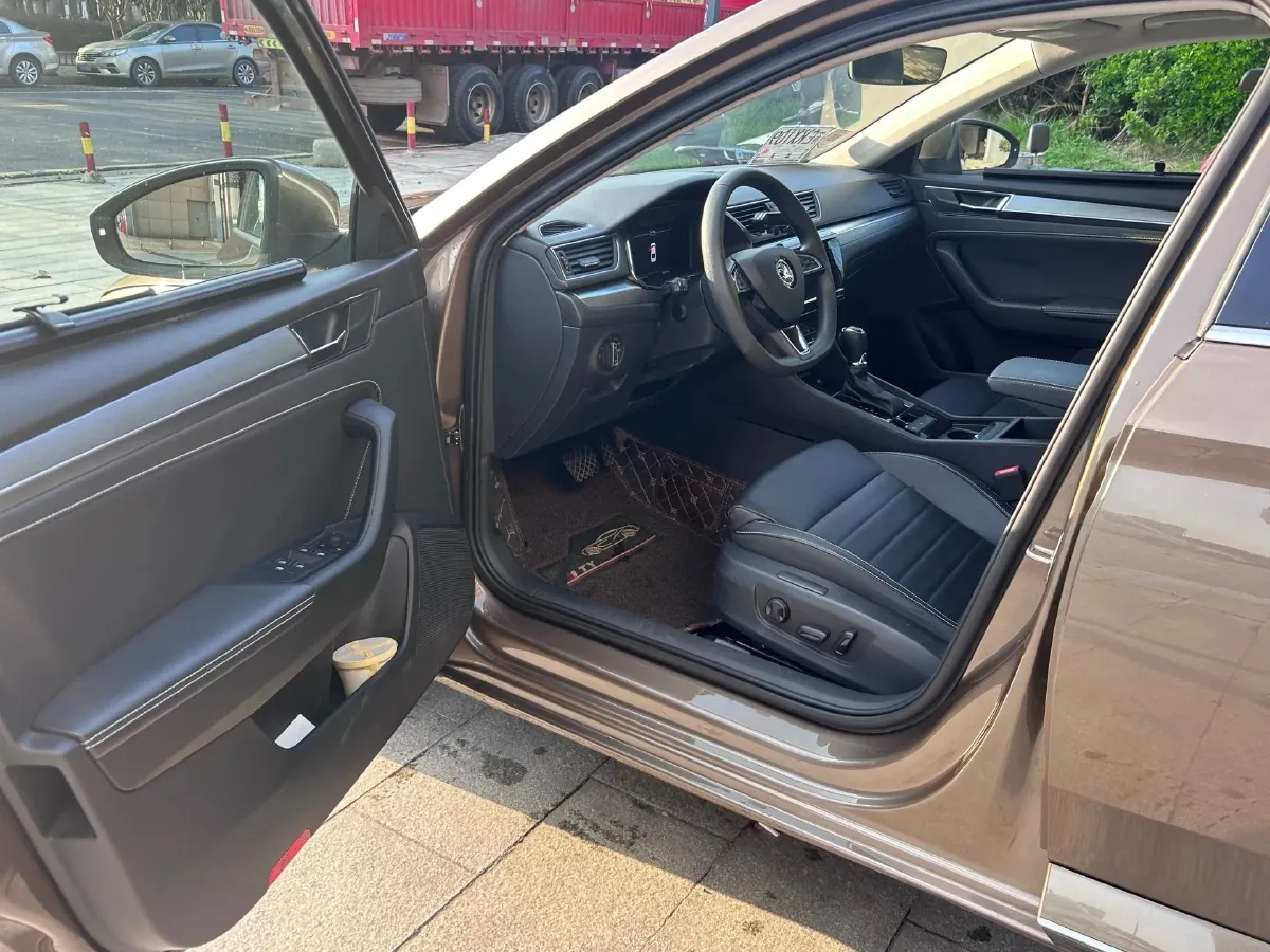 2019 Subaru XV 2.0L 156HP H4 CVT,autocango,china used car exporter,china ev exporter,chinese used car exporter,chinese used ev exporter