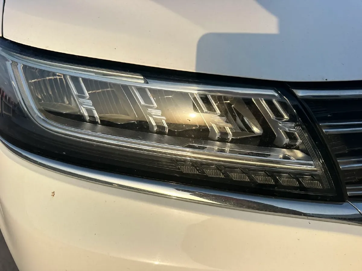 2018 Roewe RX5 1.5T 169HP L4 7DCT,autocango,china used car exporter,china ev exporter,chinese used car exporter,chinese used ev exporter