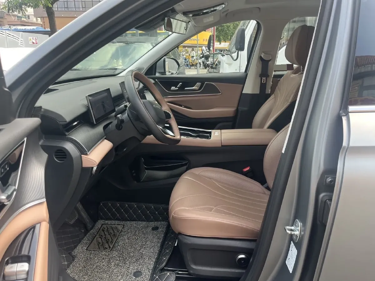 2024 Chery Tiggo8L 2.0T 254HP L4 8AT,autocango,china used car exporter,china ev exporter,chinese used car exporter,chinese used ev exporter