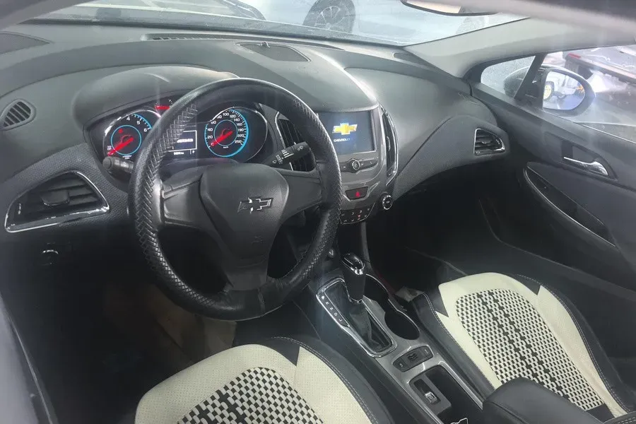 2018 Chevrolet Cruze 1.5L 114HP L4 6AT,autocango,china used car exporter,china ev exporter,chinese used car exporter,chinese used ev exporter