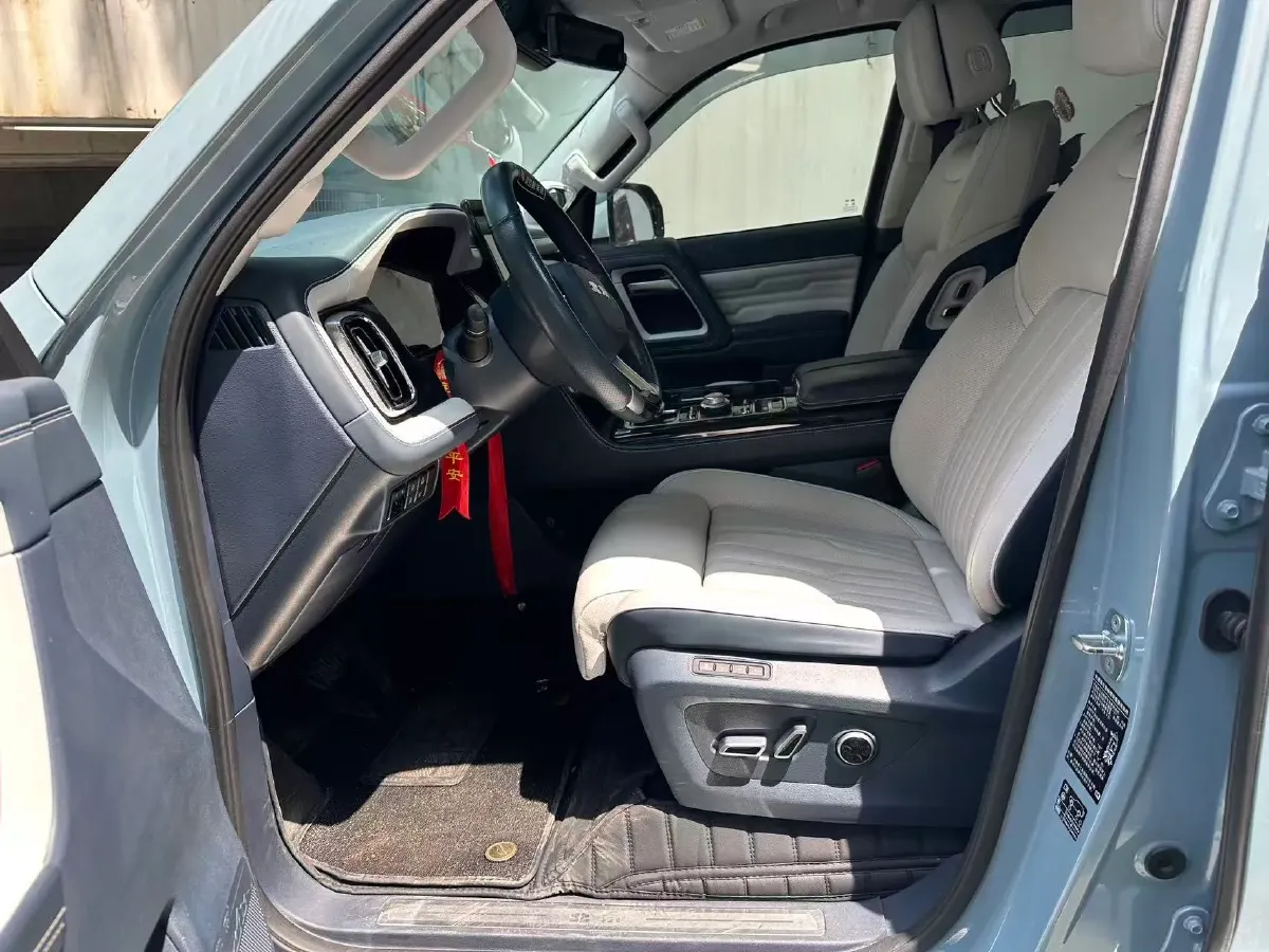 2022 Beijing BJ60 2.0T 267HP L4 8AT,autocango,china used car exporter,china ev exporter,chinese used car exporter,chinese used ev exporter