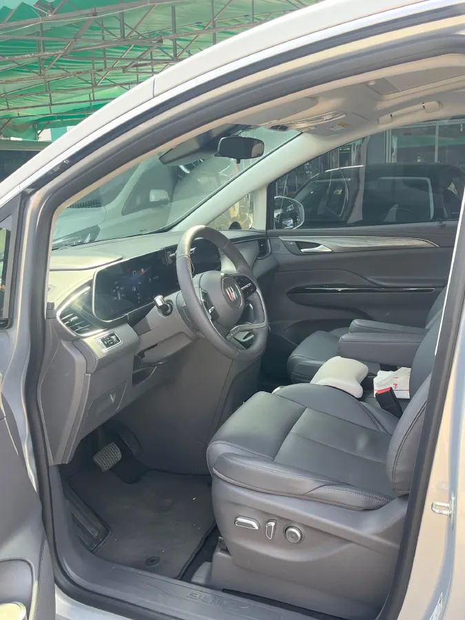 2025 Buick GL8 1.5T 180HP L4 2DHT PHEV,autocango,china used car exporter,china ev exporter,chinese used car exporter,chinese used ev exporter