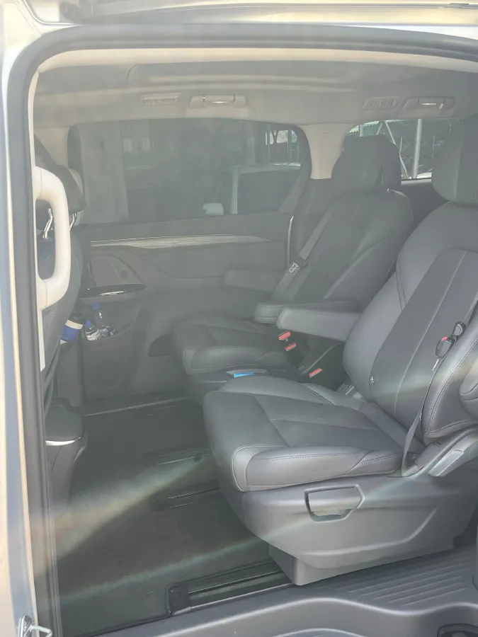 2025 Buick GL8 1.5T 180HP L4 2DHT PHEV,autocango,china used car exporter,china ev exporter,chinese used car exporter,chinese used ev exporter