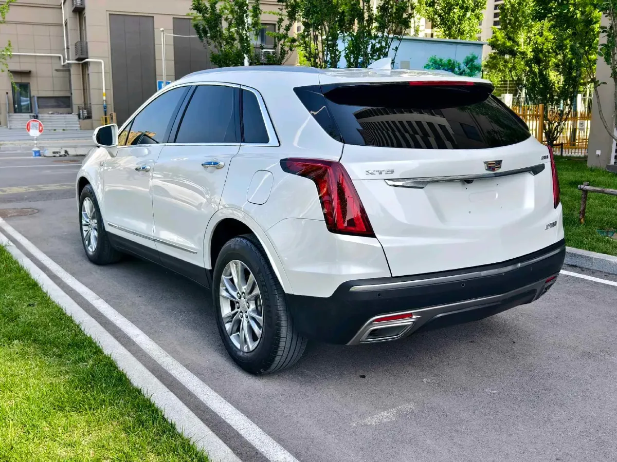 2021 Cadillac XT5 2.0T 237HP L4 9AT,autocango,china used car exporter,china ev exporter,chinese used car exporter,chinese used ev exporter