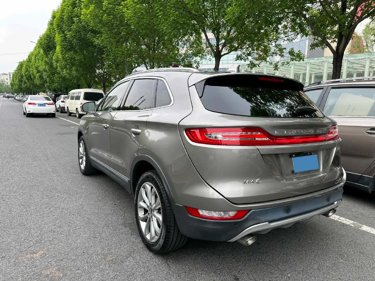 2017 Lincoln MKC 2.0T 203HP L4 6AT,autocango,china used car exporter,china ev exporter,chinese used car exporter,chinese used ev exporter