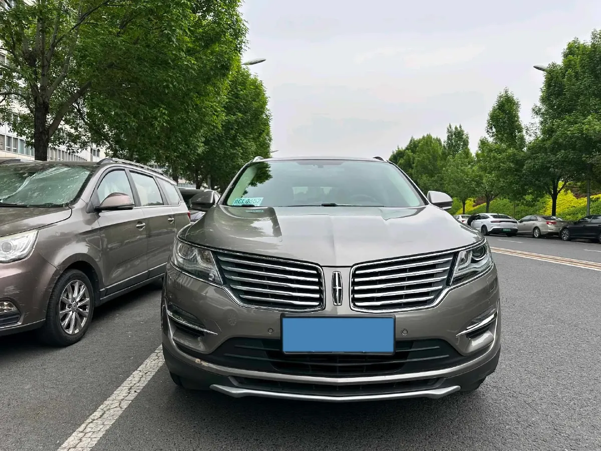 2017 Lincoln MKC 2.0T 203HP L4 6AT,autocango,china used car exporter,china ev exporter,chinese used car exporter,chinese used ev exporter