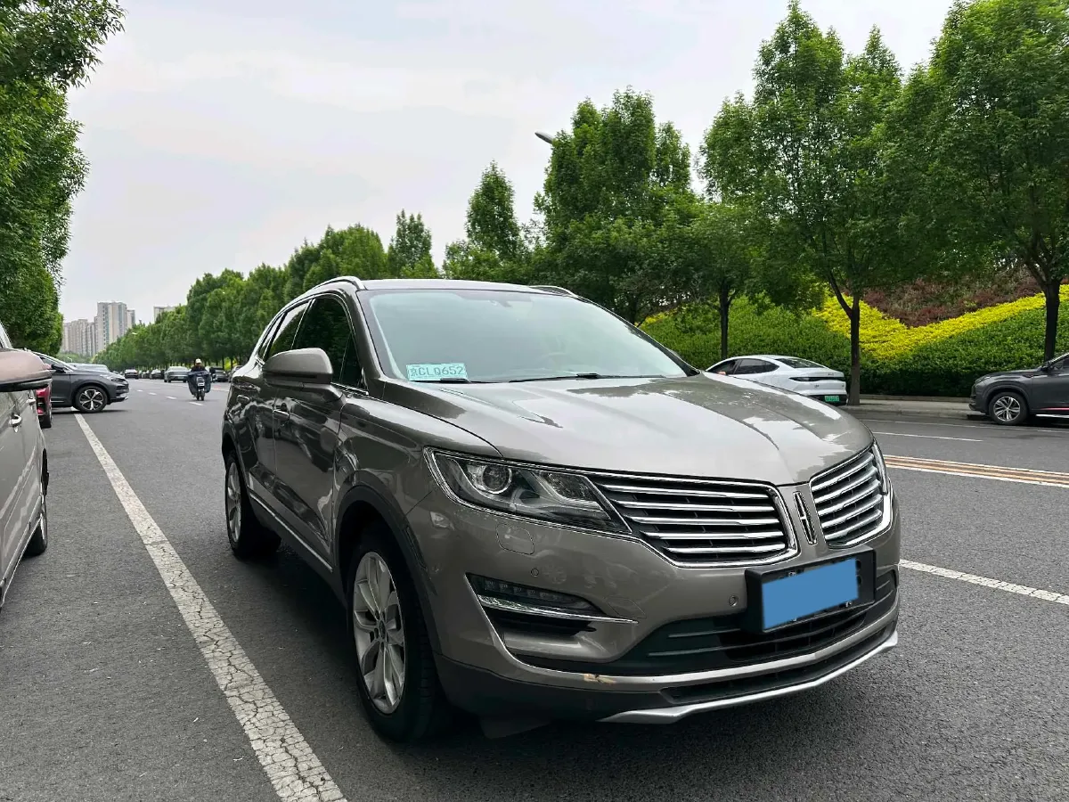 2017 Lincoln MKC 2.0T 203HP L4 6AT,autocango,china used car exporter,china ev exporter,chinese used car exporter,chinese used ev exporter