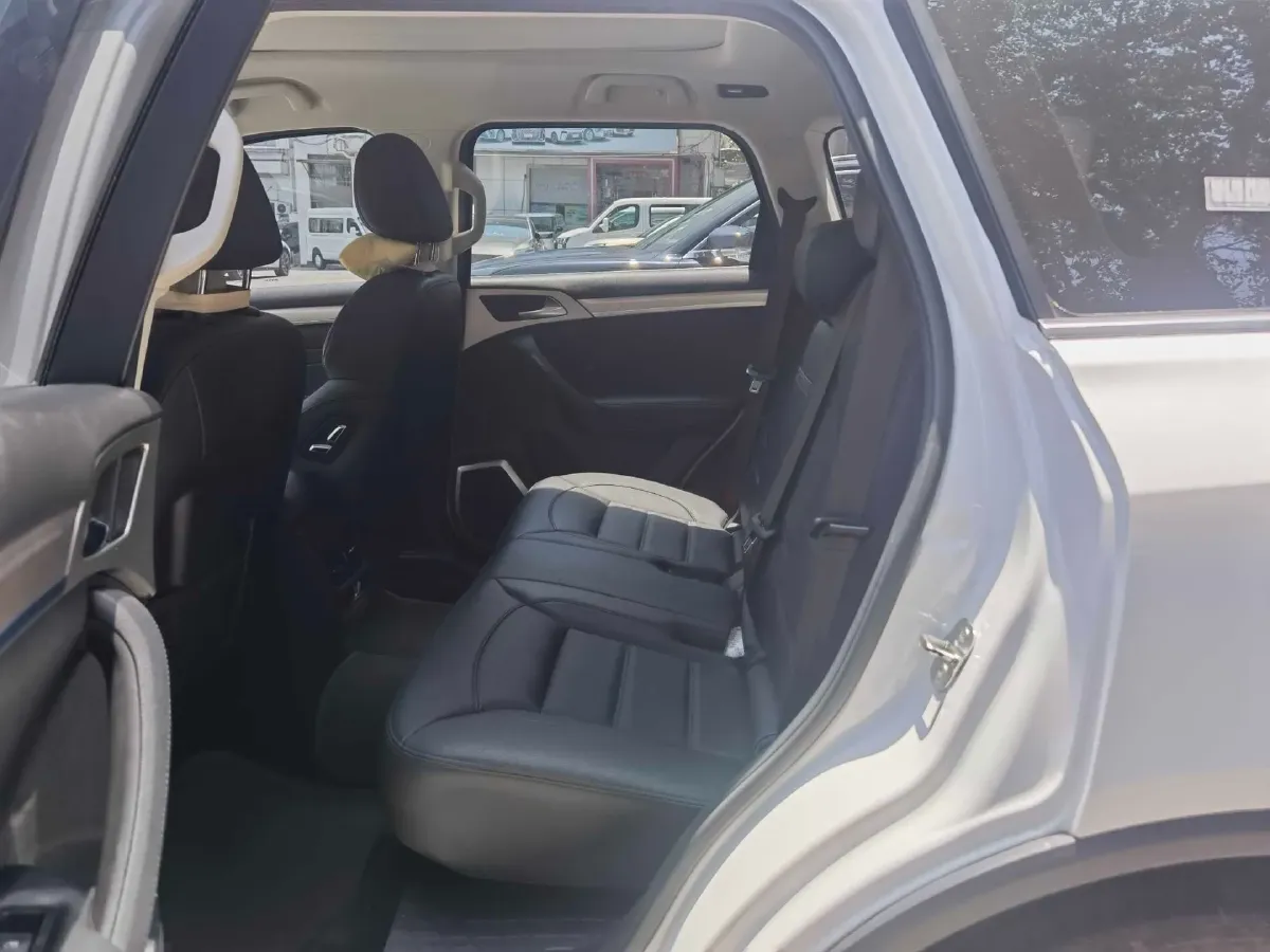 2017 Haval H7 2.0T 231HP L4 6DCT,autocango,china used car exporter,china ev exporter,chinese used car exporter,chinese used ev exporter